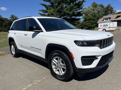 2022 Jeep Grand Cherokee Laredo