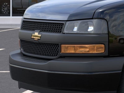 2025 Chevrolet Express Cargo WT