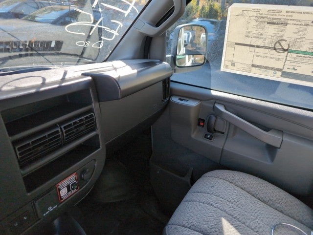 2025 Chevrolet Express Cargo 2500 WT