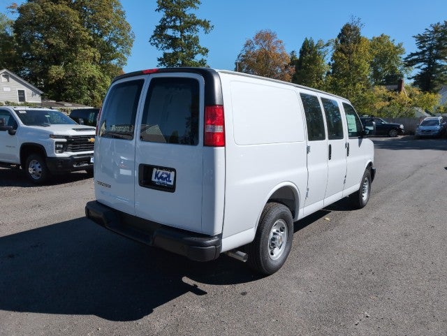 2025 Chevrolet Express Cargo 2500 WT