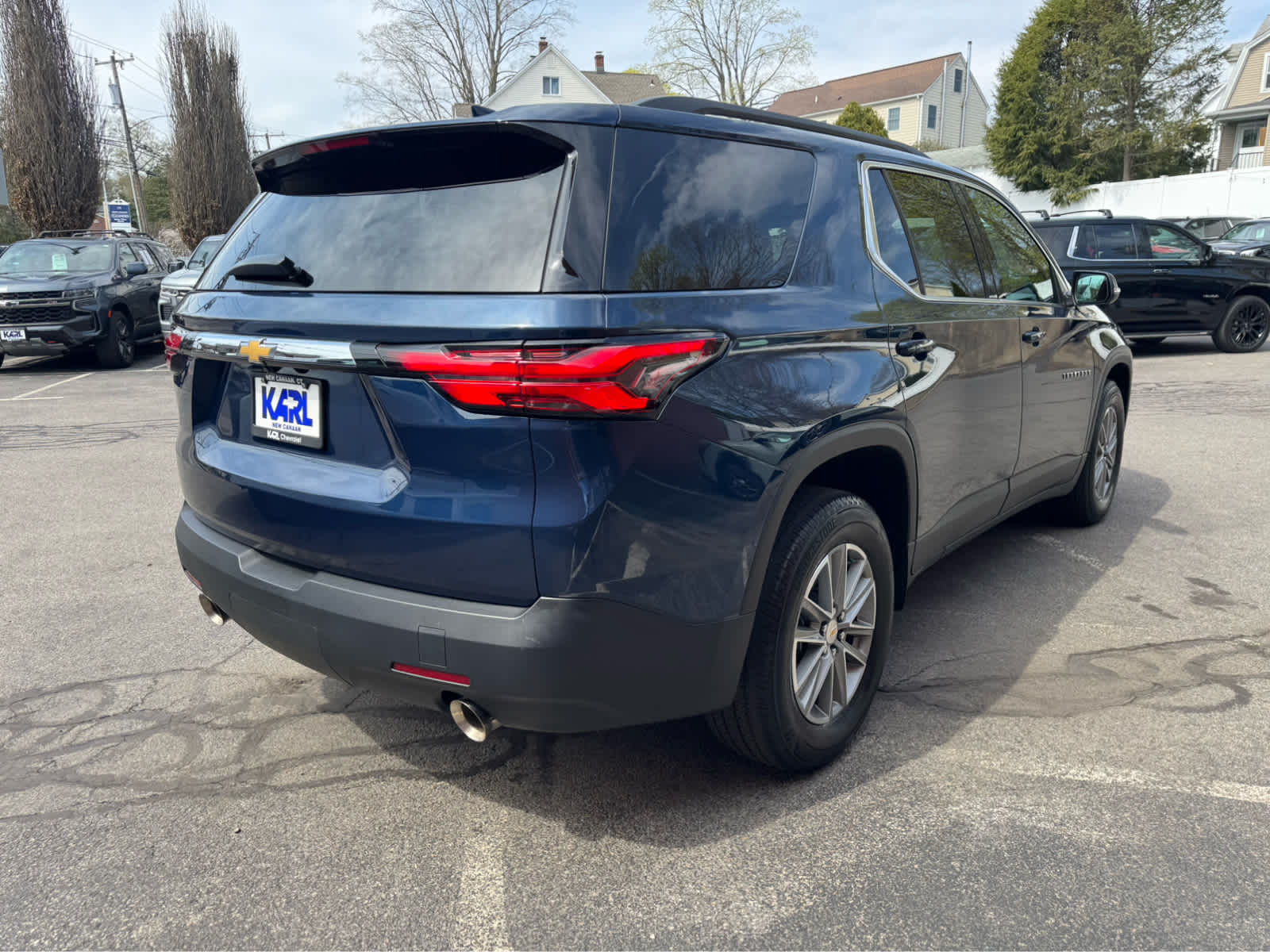 2023 Chevrolet Traverse LT Leather
