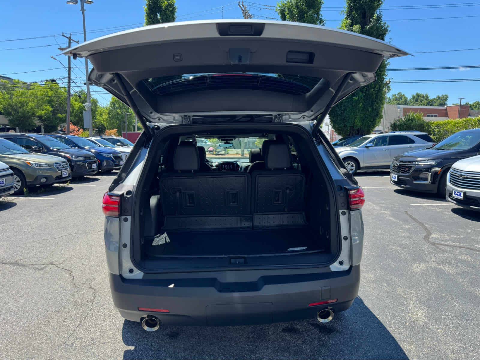 2023 Chevrolet Traverse RS