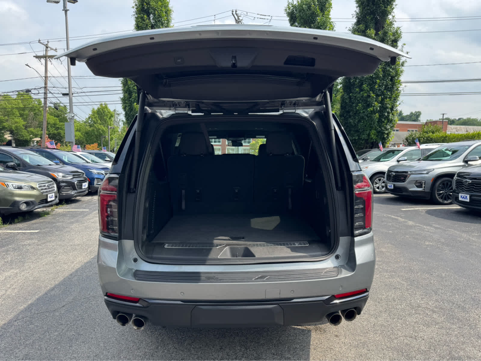 2025 Chevrolet Suburban Z71