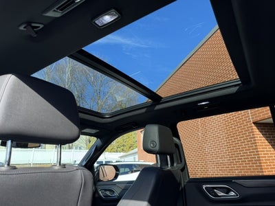 2022 Chevrolet Suburban LT