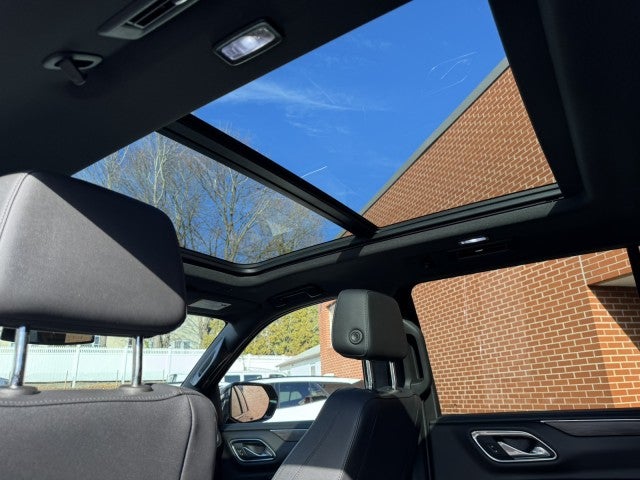 2022 Chevrolet Suburban LT