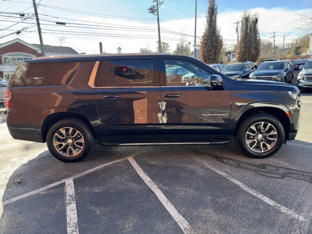 2022 Chevrolet Suburban LT