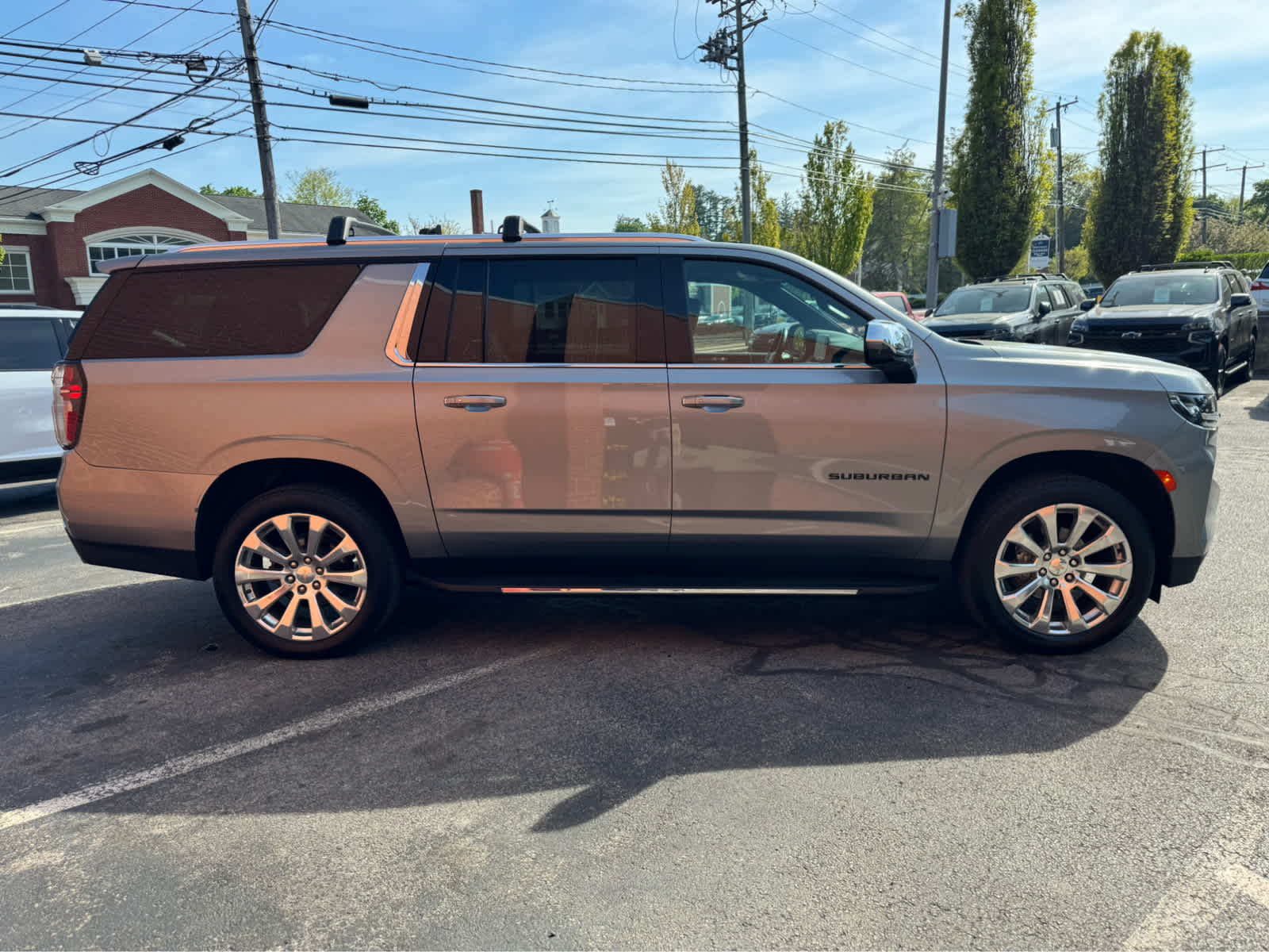 2023 Chevrolet Suburban Premier