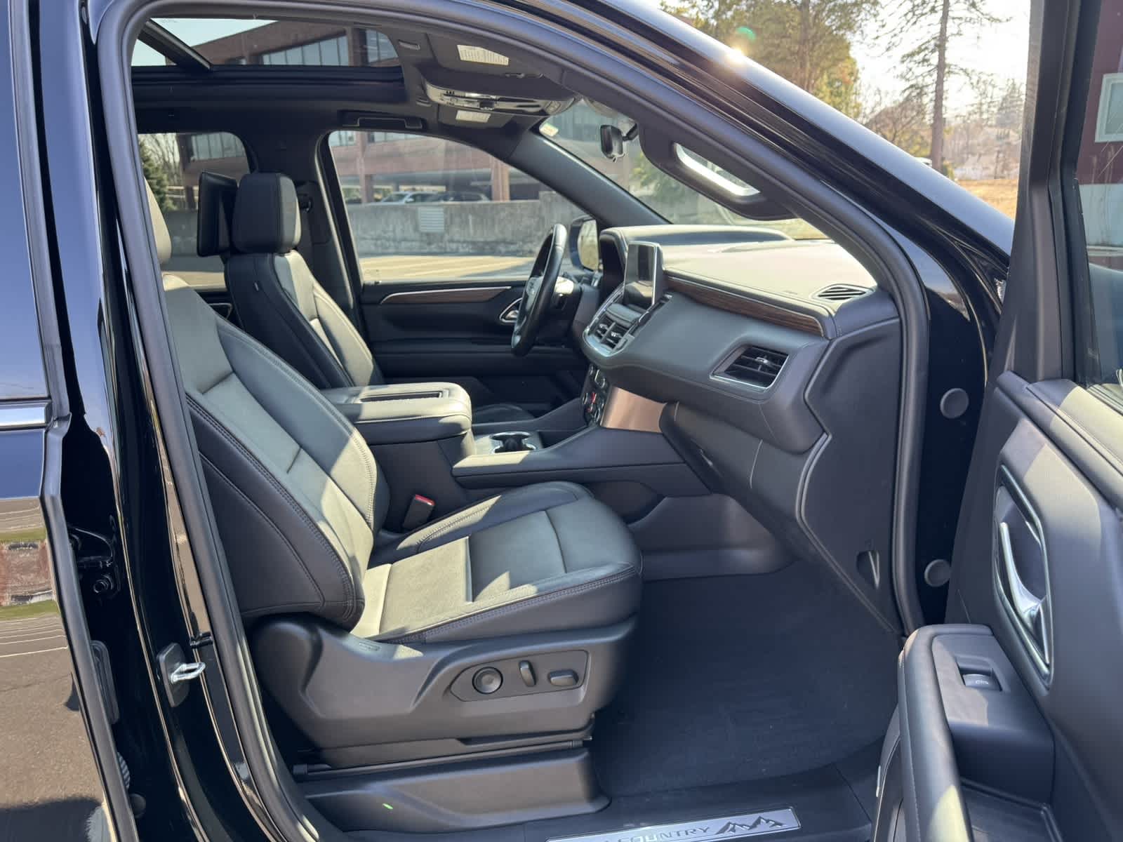 2024 Chevrolet Suburban High Country