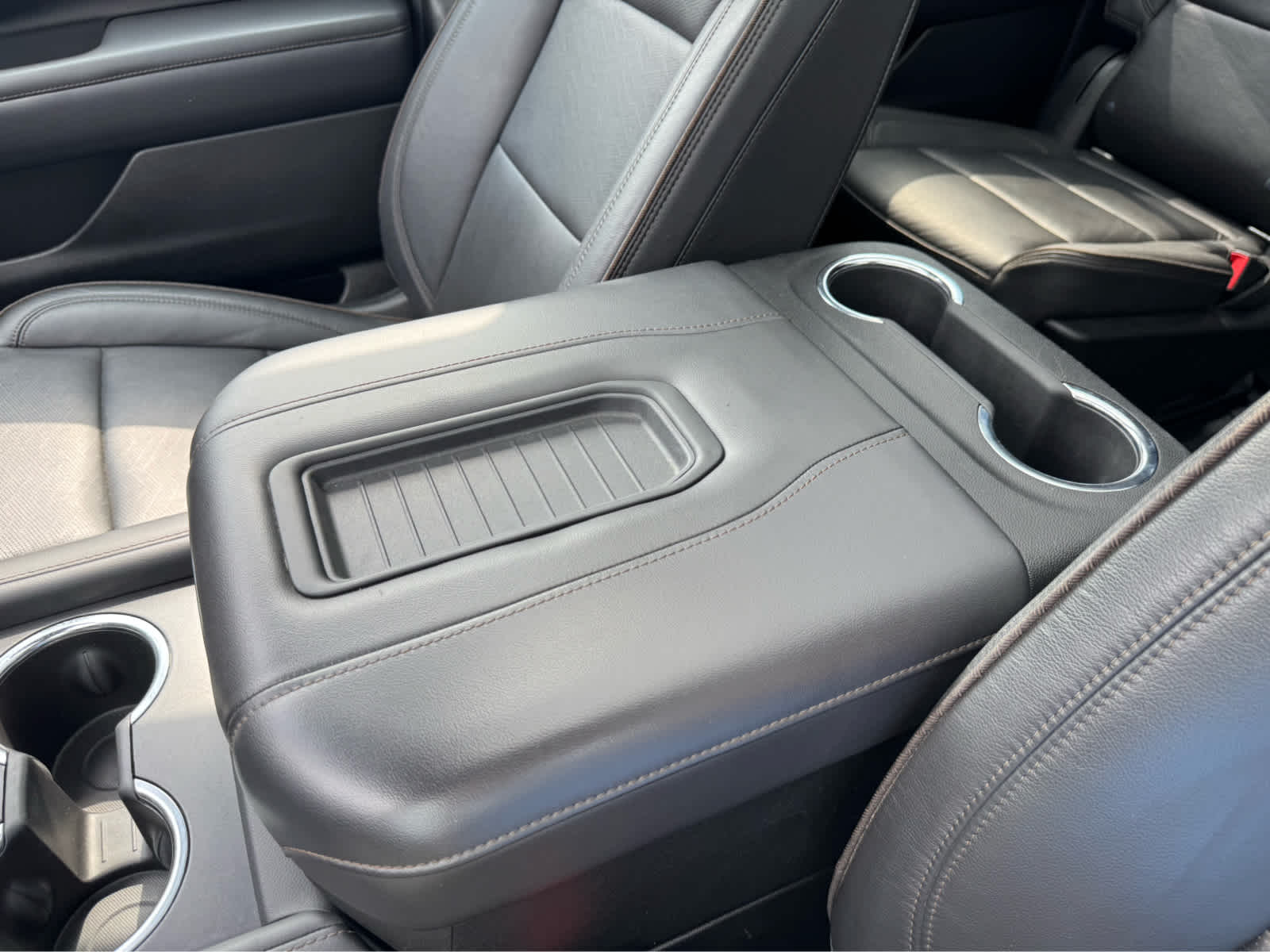 2021 Chevrolet Suburban High Country