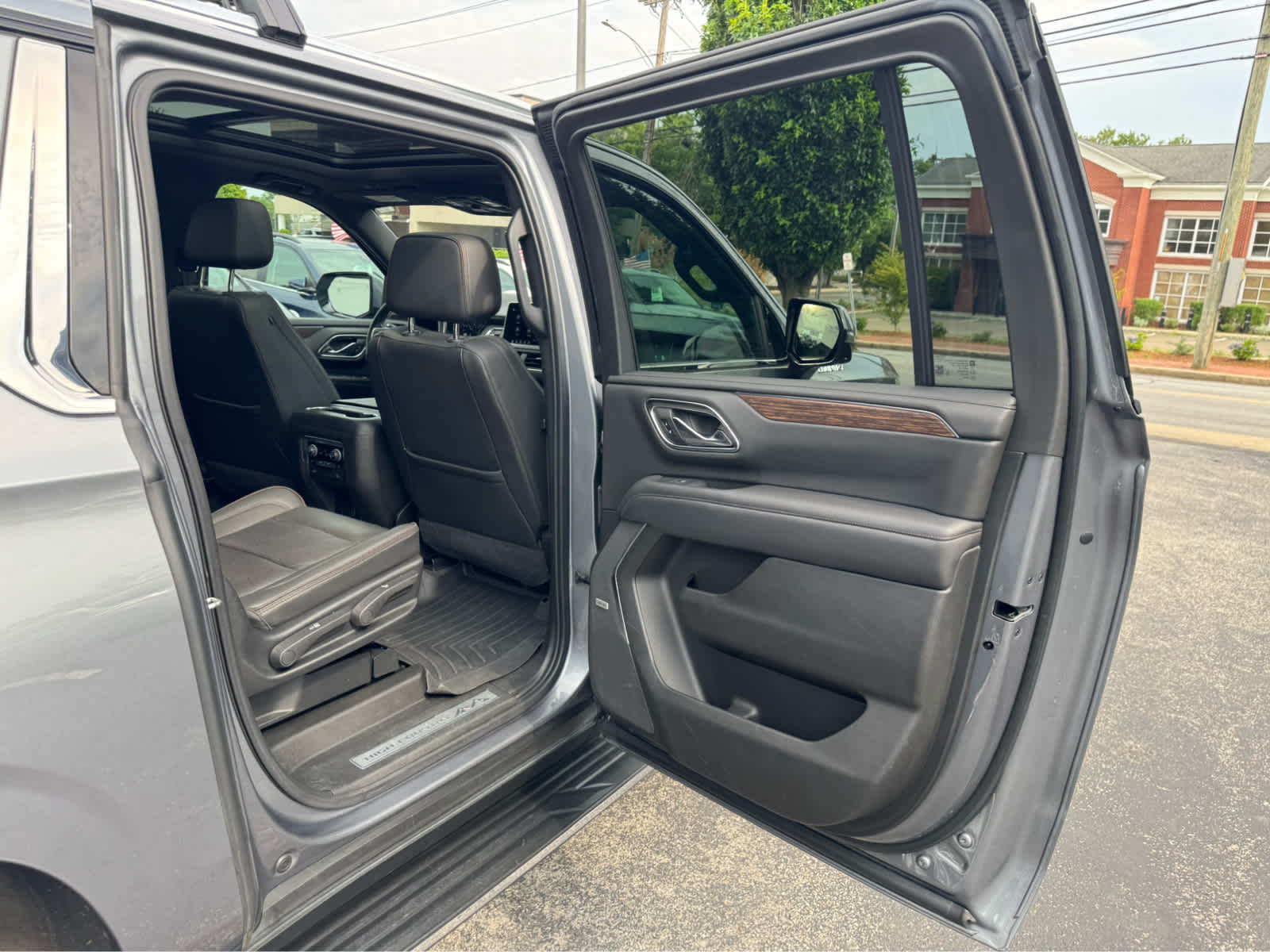 2021 Chevrolet Suburban High Country