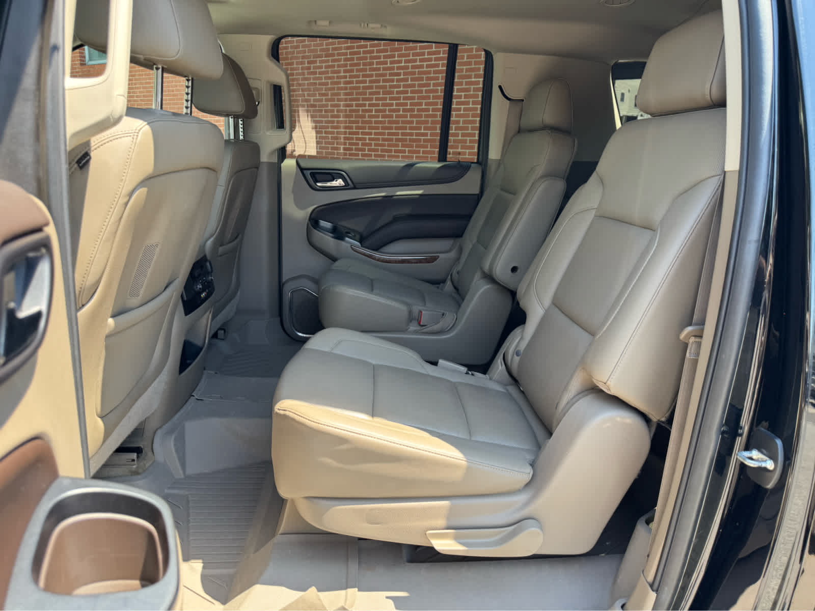 2015 Chevrolet Suburban LTZ