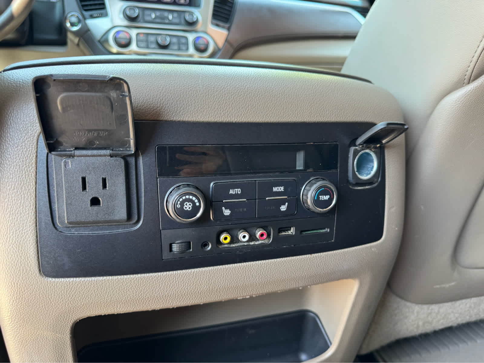 2015 Chevrolet Suburban LTZ