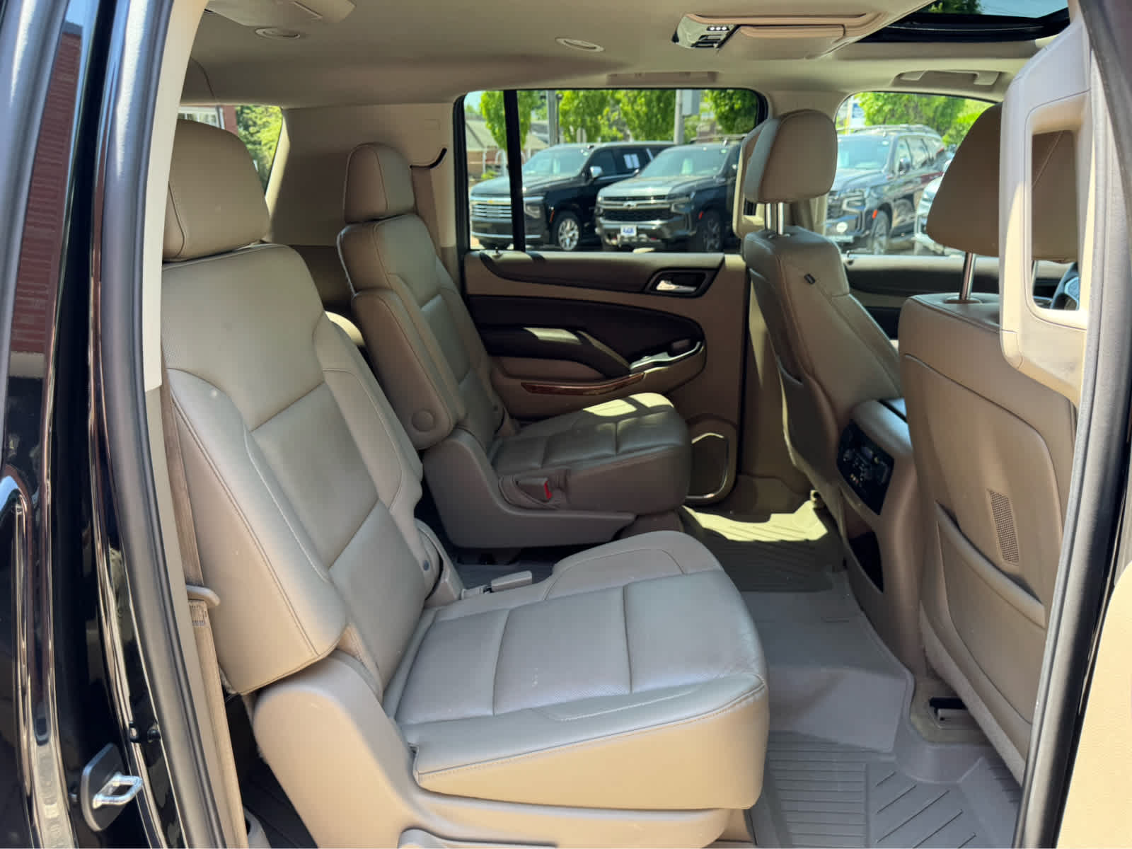 2015 Chevrolet Suburban LTZ