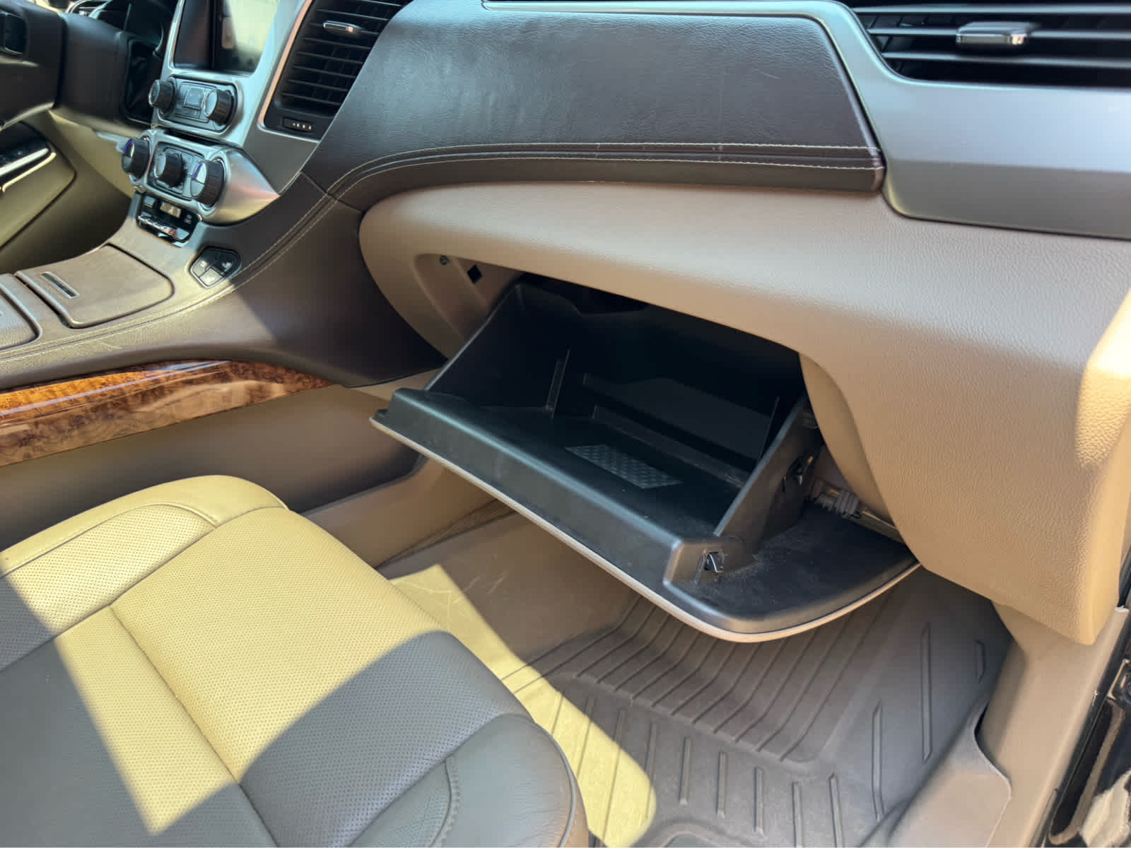 2015 Chevrolet Suburban LTZ