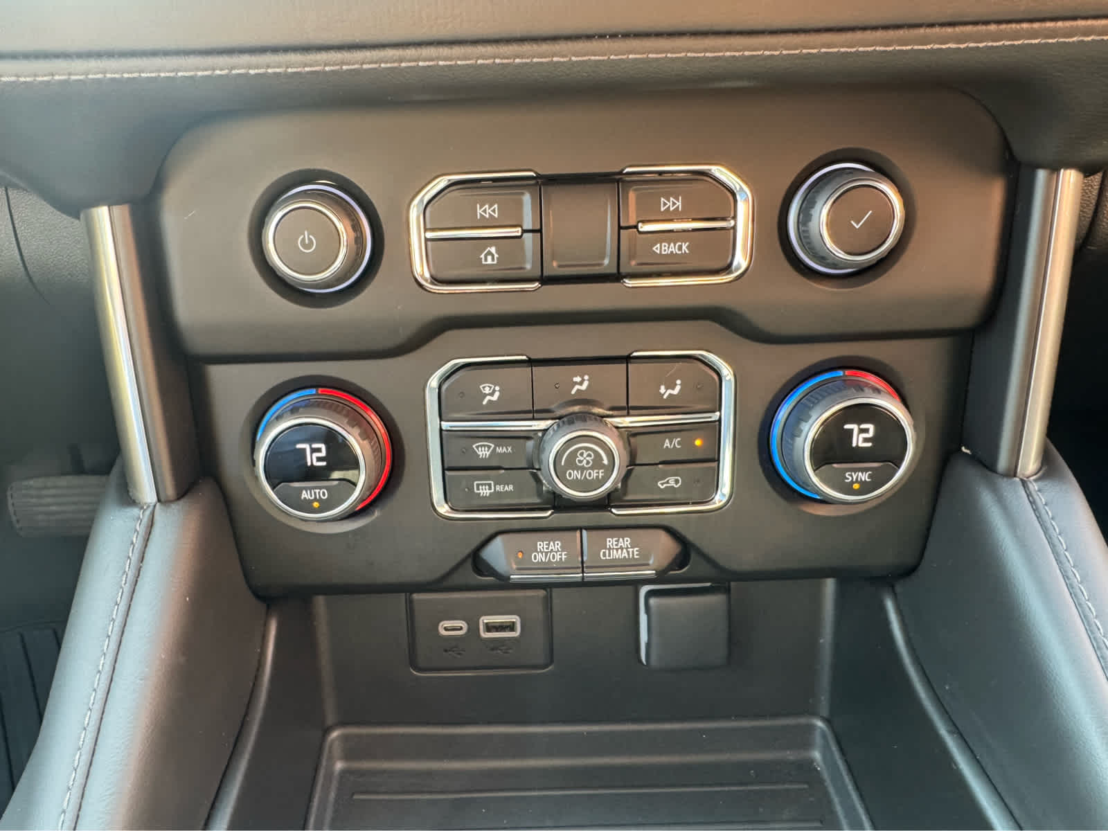 2023 Chevrolet Tahoe LS