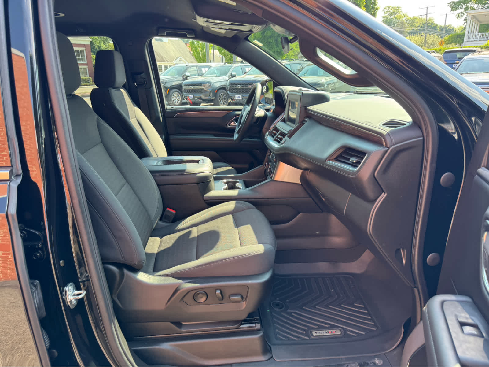 2023 Chevrolet Tahoe LS