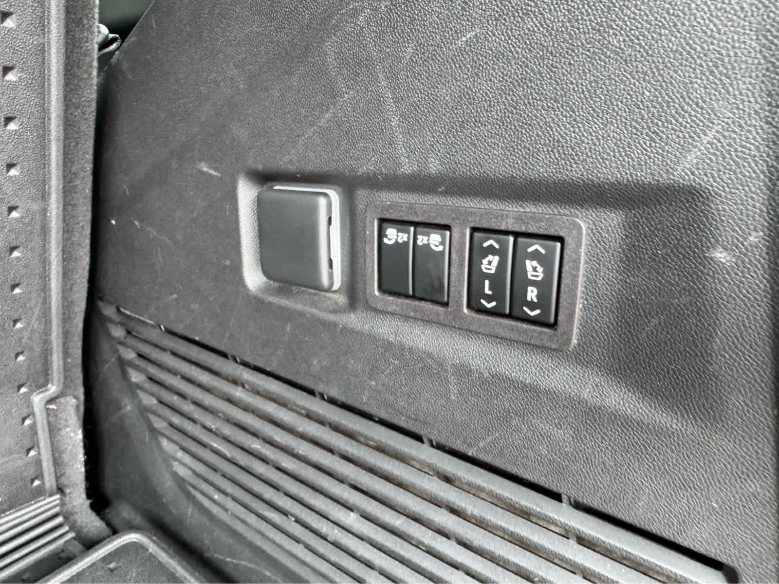 2023 Chevrolet Tahoe LT - Photo 44