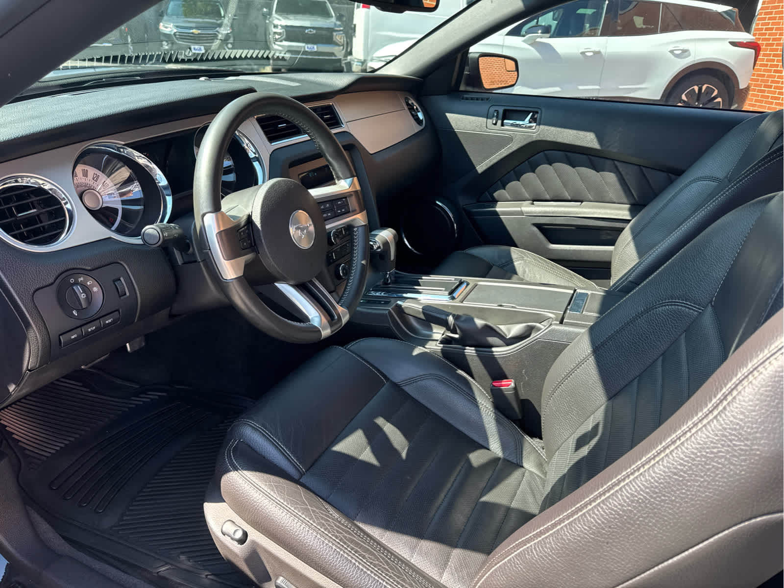 2011 Ford Mustang V6 Premium
