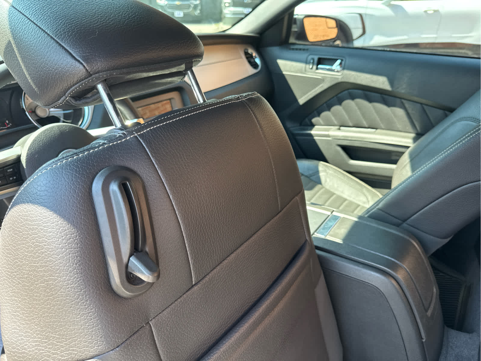 2011 Ford Mustang V6 Premium