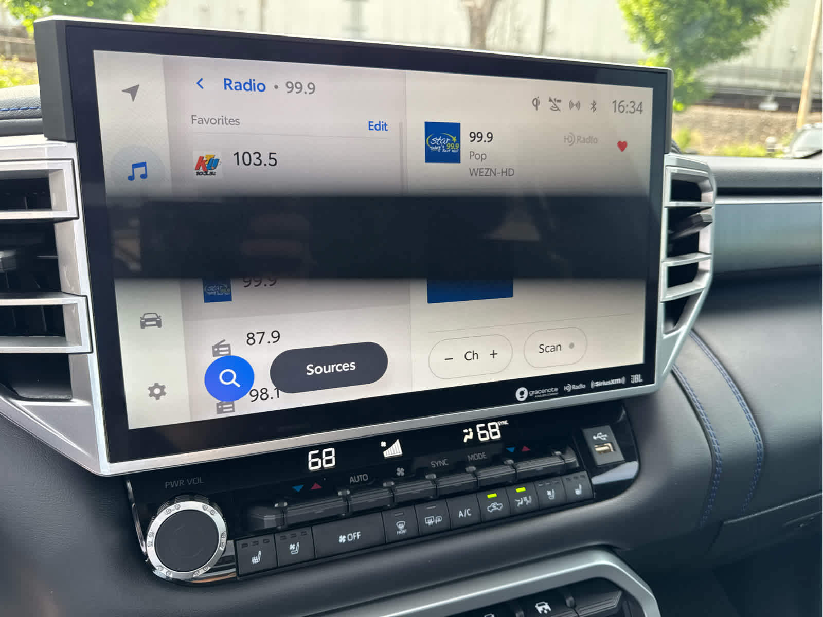 2023 Toyota Tundra 4WD Platinum Hybrid