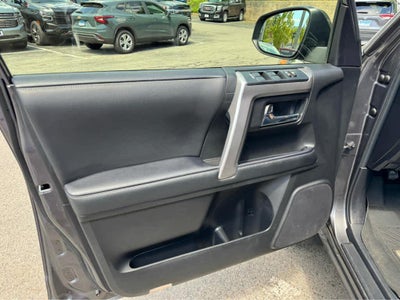 2020 Toyota 4Runner SR5