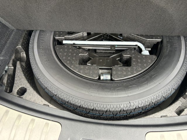 2024 Jaguar E-PACE R-Dynamic SE